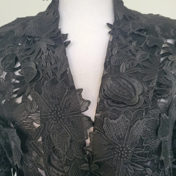 NWOT Black Floral Lace 3-D Applique Embroidery 1 Button Textured Blazer Sz XL - Picture 9 of 16